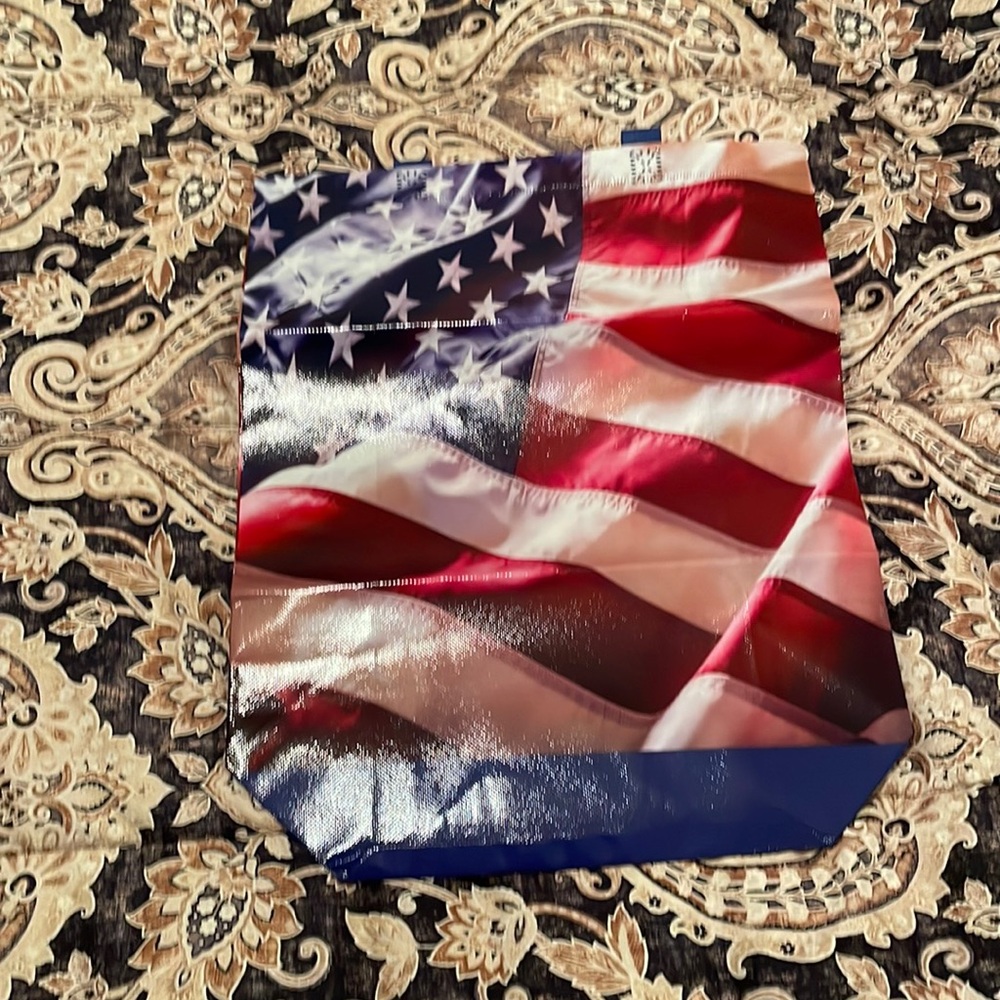 3/$5 American flag reusable tote